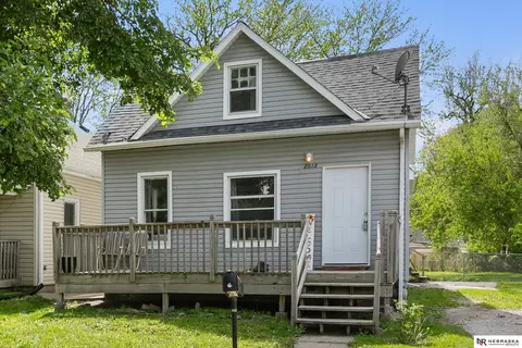 2513 S 10th St, Lincoln, NE 68502