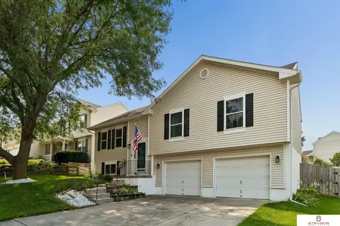 4406 N 147th St, Omaha, NE 68116