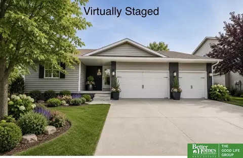 15818 Timberlane Dr, Omaha, NE 68136