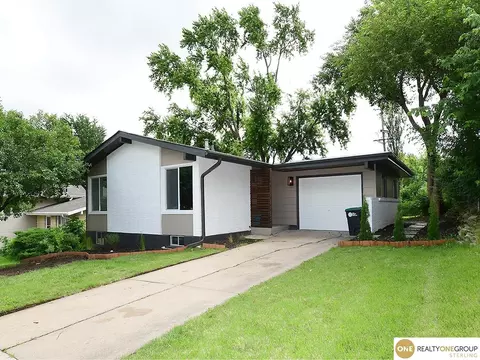 4613 N 83rd St, Omaha, NE 68134