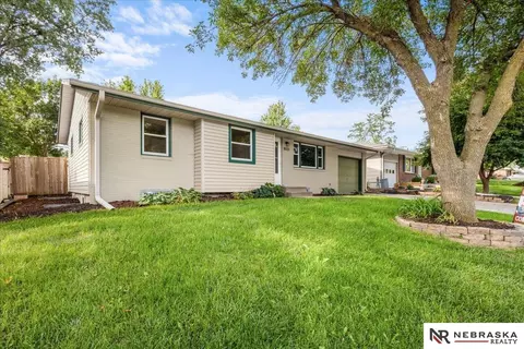 7241 Garland St, Lincoln, NE 68505