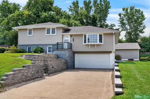 6115 Kansas Ave, Omaha, NE 68104