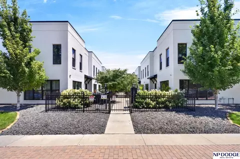 1011 Park Ave, Omaha, NE 68105