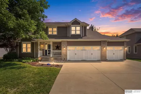 7817 Barrington Pl, Lincoln, NE 68516