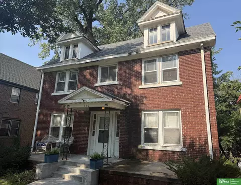 112 S 49 Ave, Omaha, NE 68132