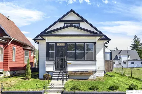 1610 Manderson St, Omaha, NE 68110