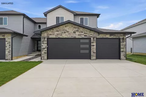 8854 Peregrine Rd, Lincoln, NE 68505