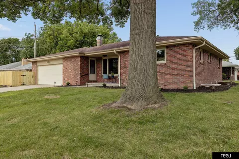 2041 N 77th St, Lincoln, NE 68505