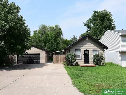 5630 S 51 St, Omaha, NE 68117
