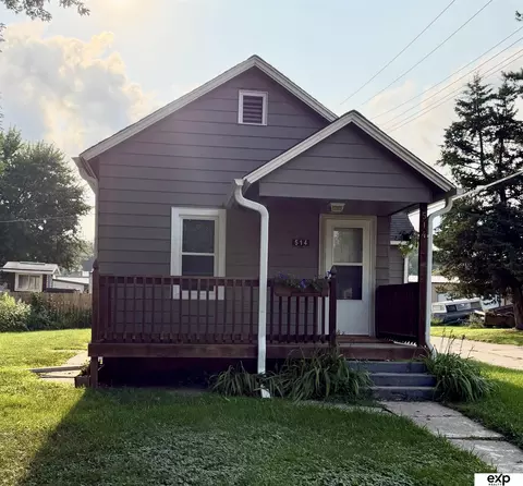514 S 12 St, Tekamah, NE 68061