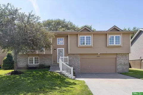 12510 S 217th St, Gretna, NE 68028