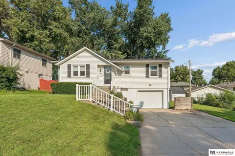 2818 S 117th St, Omaha, NE 68144