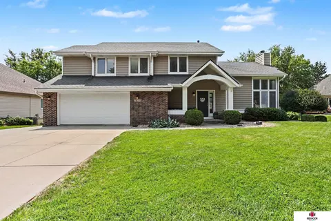 7811 Lillibridge St, Lincoln, NE 68506