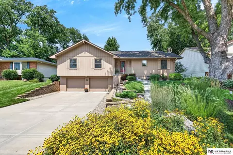 13606 Stanford St, Omaha, NE 68144