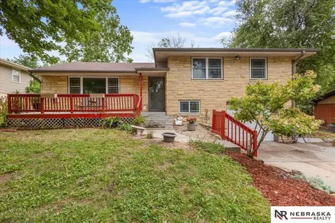 2531 Woods Blvd, Lincoln, NE 68502