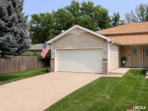 3137 N 70th St #2, Lincoln, NE 68507
