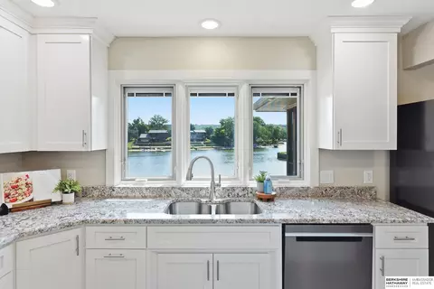 Kitchen - 527 Waterloo Dr, Waterloo, NE 68069 photo 2 of 2