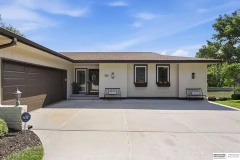 Exterior - 527 Waterloo Dr, Waterloo, NE 68069 photo 9 of 9