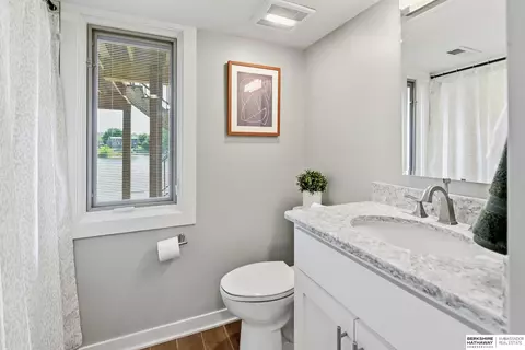 Bath - 527 Waterloo Dr, Waterloo, NE 68069 photo 5 of 5