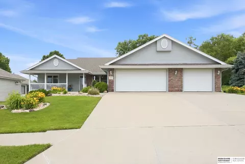 3941 S 183rd Ave, Omaha, NE 68130