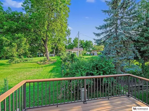 Exterior - 311 E 17th Ave, Bellevue, NE 68005 photo 3 of 4