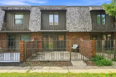 7311 Old Post Rd #20, Lincoln, NE 68542