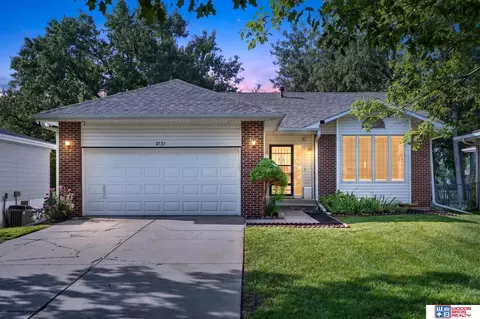 2131 W Millstone Rd, Lincoln, NE 68522