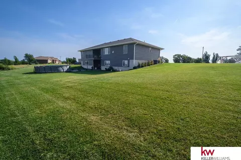 Exterior - 114 Sunset Dr, Hebron, NE 68370 photo 3 of 14