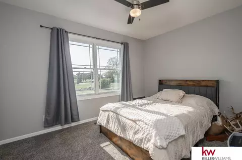 Bedroom - 114 Sunset Dr, Hebron, NE 68370 photo 2 of 5