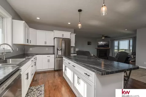 Kitchen - 114 Sunset Dr, Hebron, NE 68370 photo 5 of 5