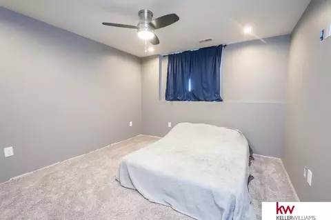 Bedroom - 114 Sunset Dr, Hebron, NE 68370 photo 5 of 5