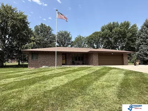 269 Willow St, Syracuse, NE 68446