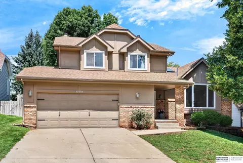 15454 Hamilton St, Omaha, NE 68154