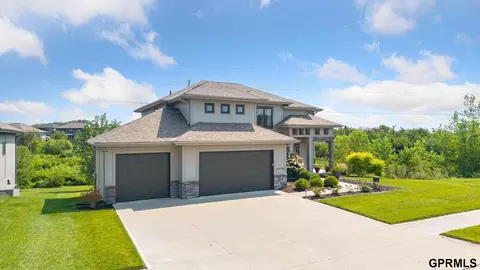2419 N 187th Ave, Elkhorn, NE 68022