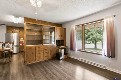 Living - 603 E Fillmore Ave, De Witt, NE 68341 photo 3 of 5