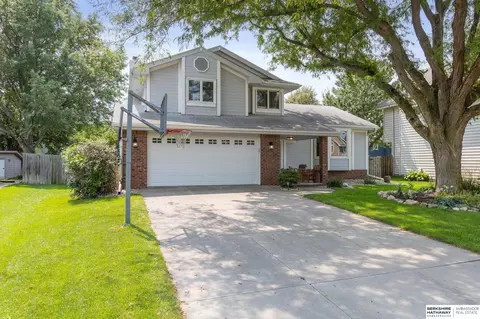 16967 Poppleton Ave, Omaha, NE 68130