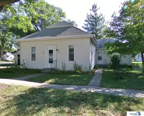 112 N Madison Ave, Plymouth, NE 68424