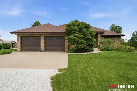 17100 Van Dorn St, Walton, NE 68461