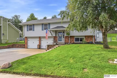 919 Bordeaux Ave, Bellevue, NE 68123