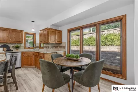 Dining - 807 Forestview Cir, Bellevue, NE 68005 photo 4 of 4