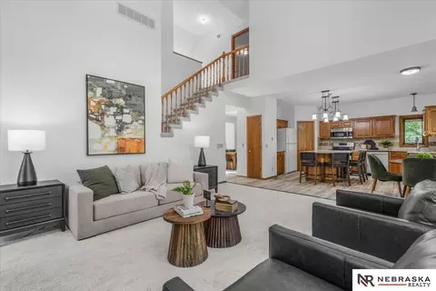 807 Forestview Cir, Bellevue, NE 68005