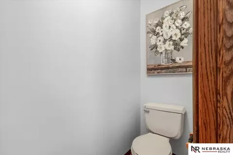 Bath - 807 Forestview Cir, Bellevue, NE 68005 photo 4 of 6