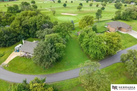 1519 Beaver Lake Blvd, Plattsmouth, NE 68048