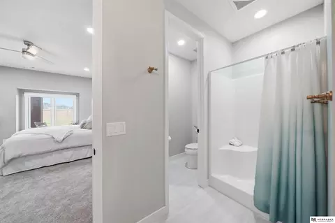 Bath - 6500 Princeton Rd, Firth, NE 68358 photo 8 of 12