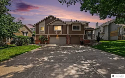 6521 S 108th Ave, Omaha, NE 68137
