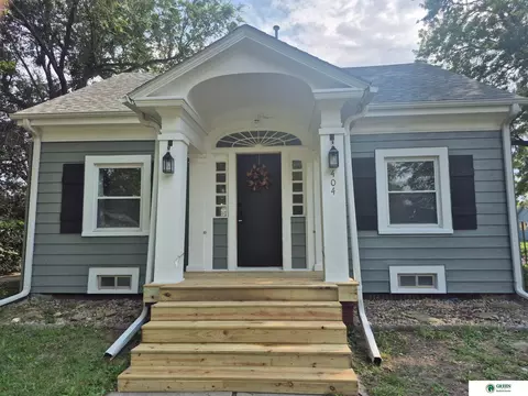 404 E 5th St, York, NE 68467