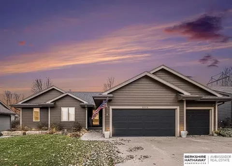 21973 Hilltop Ave, Gretna, NE 68028