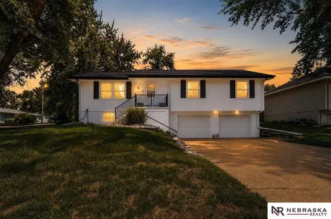 9448 Ames Ave, Omaha, NE 68134