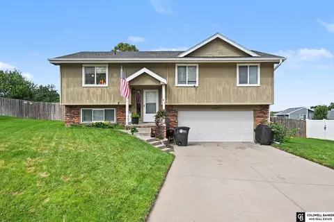 13572 Y St, Omaha, NE 68137