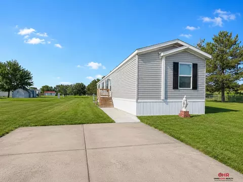 1010 W Peach St, Lincoln, NE 68522